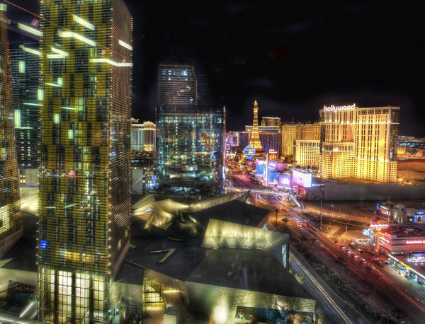 Las Vegas Hotels: Go Big or Go Home…Broke